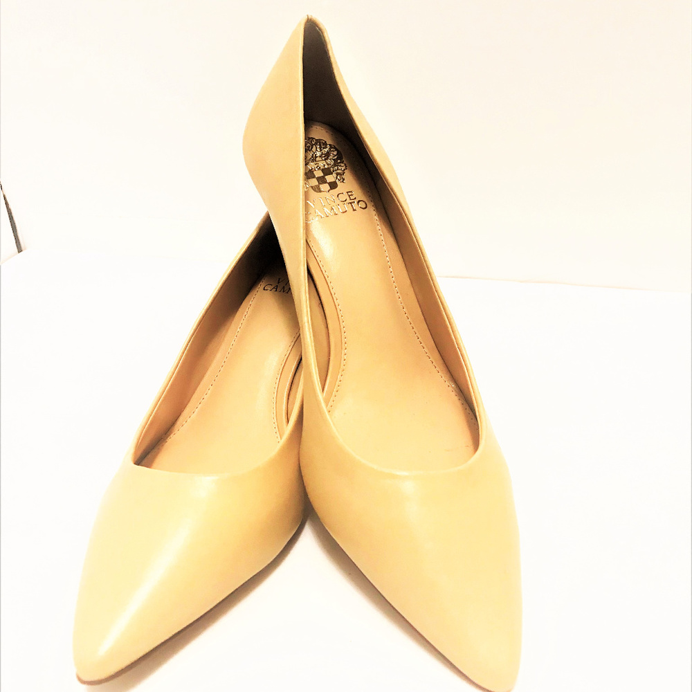 Vince Camuto Tan Leather Classic Pumps NWT